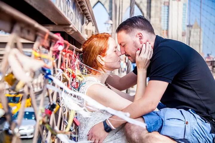 Private New York City Walking Tour with Photo Shoot