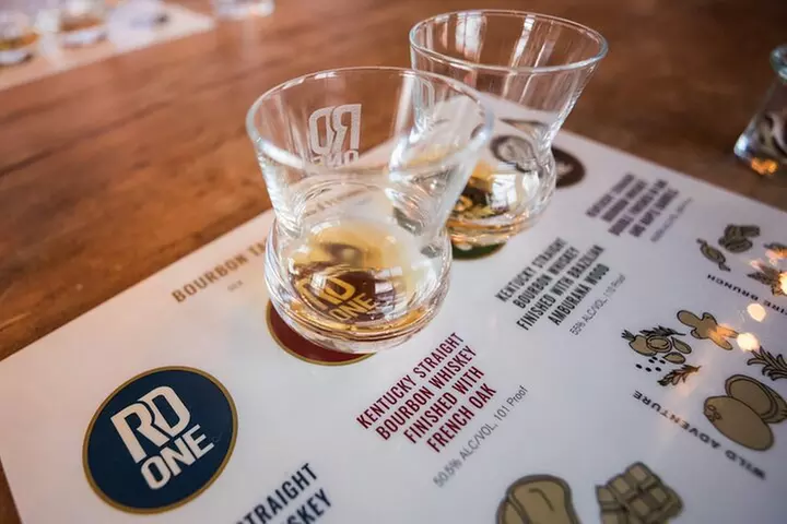 Distillery District Food & History Tour in Lexington