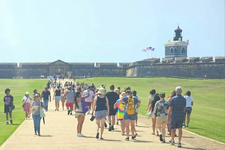 Historical Walking Tour in Old San Juan - Second Medium