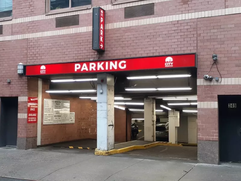 Parking at City Parking - Worldwide Plaza Garage LLC - Second Medium