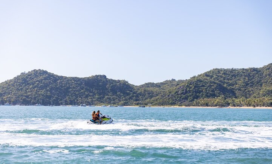 Image 4: Magnetic Island 60 Minute Jetski Hire for 1-8 people plus GoPro.