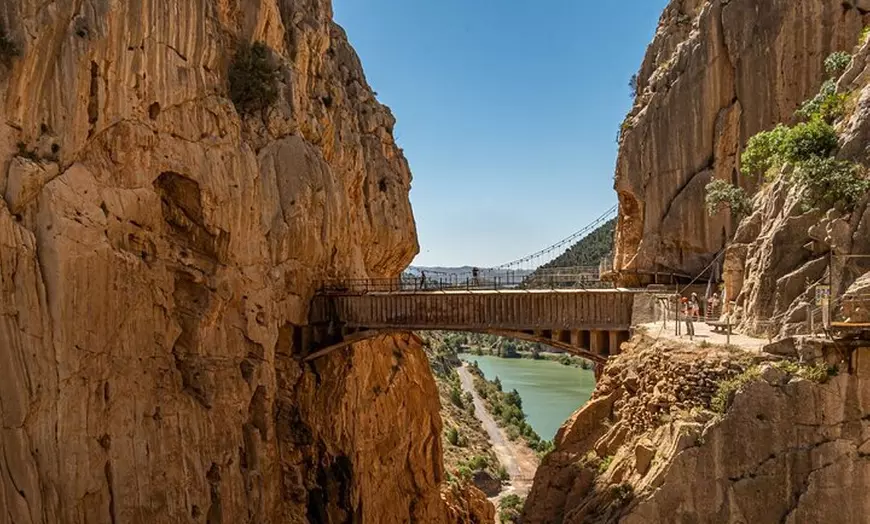 Image 4: Desde Málaga: Bus Ida/Vuelta Caminito del Rey + Tour Guía Oficial