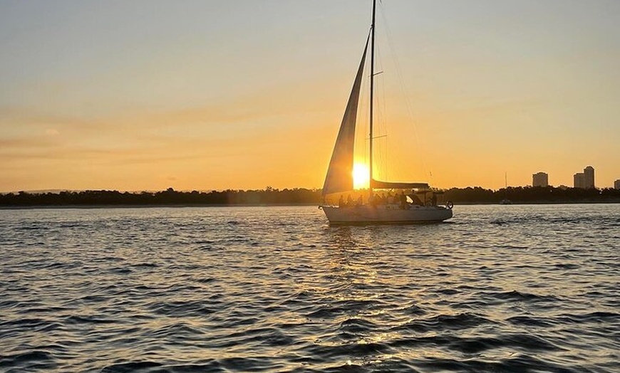 Image 10: Sunset Sailing Cruise includes snacks & drinks