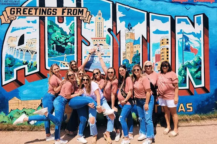 Austin Murals & Mimosas Roofless Party Bus Tour