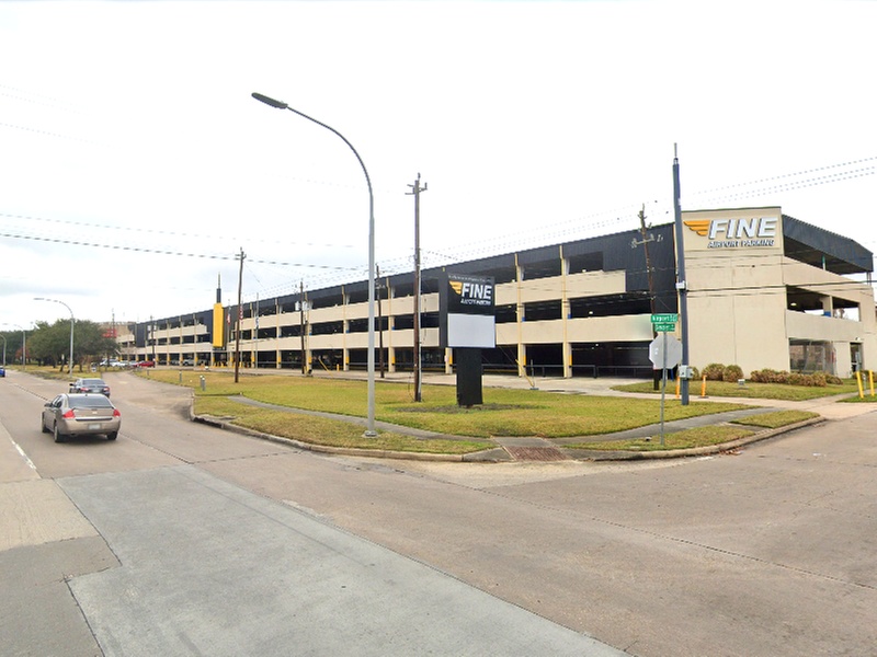 HOU Airport Parking from $7.99 per day