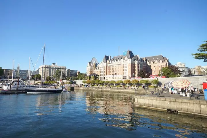 Victoria city and Butchart Gardens - Primary Image