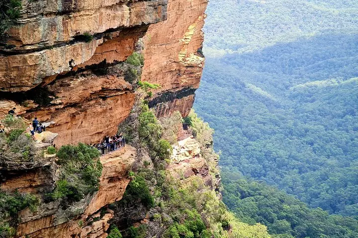 Blue Mountains Small Group Tour with Waterfall Walk & Fresh Lunch