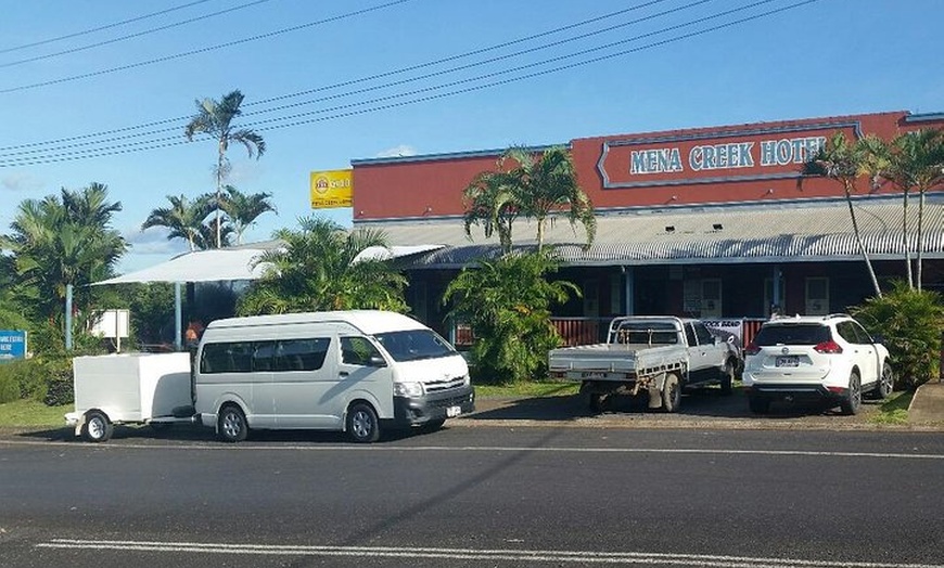 Image 4: Airport Transfer to or from Cairns hotels for up to 13 people