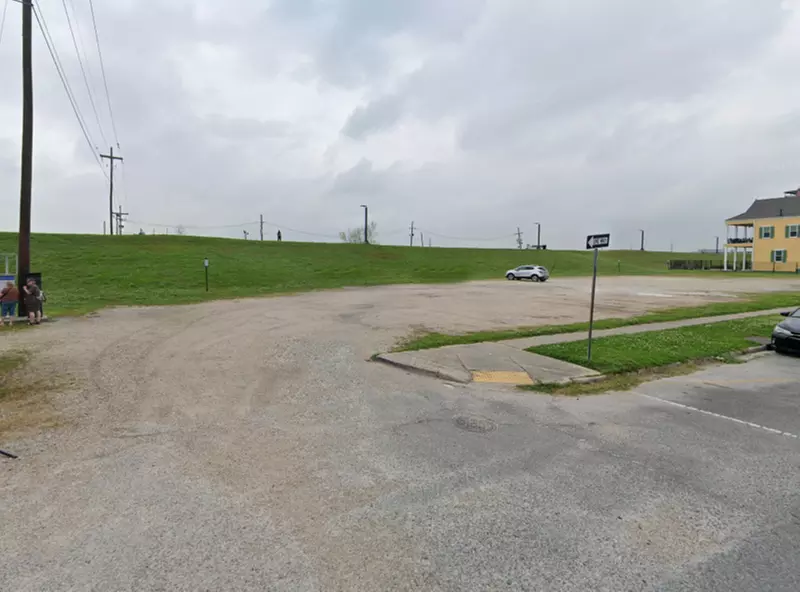 Parking at 200 Morgan St. Lot