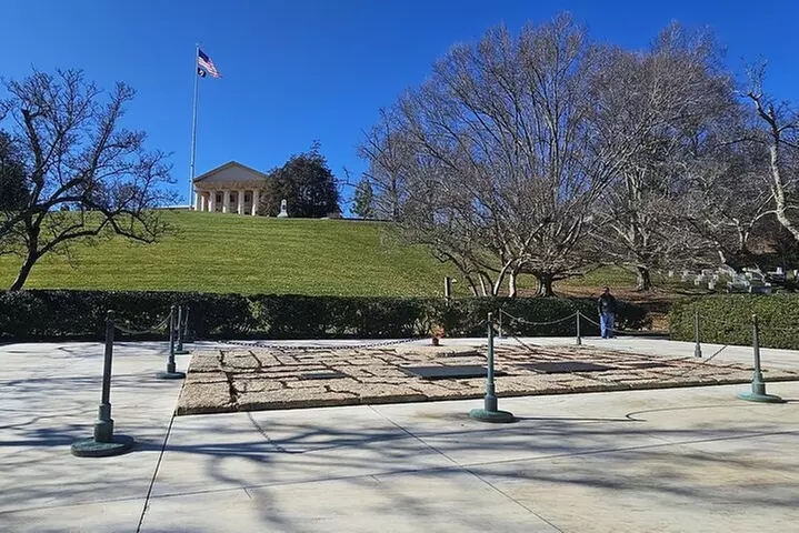 Discover Washington DC on a Day Trip from Manhattan or New Jersey