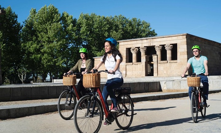 Image 6: Madrid : Exclusivo Tour Privado en Bici/E-Bike