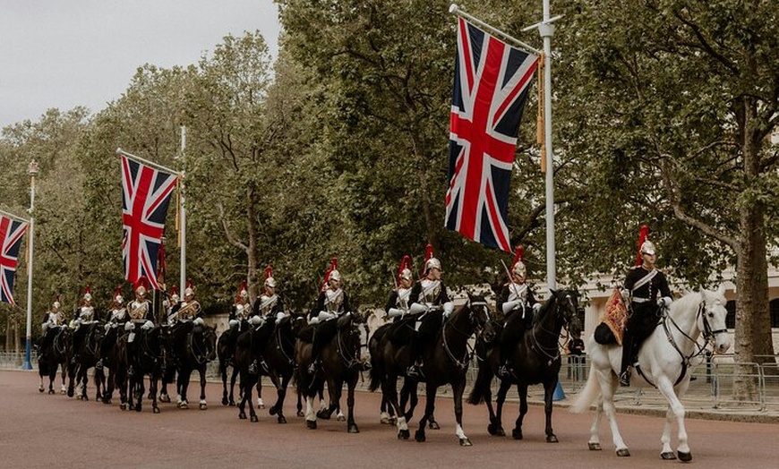 Image 25: London 30+ Sights in One Day with Blue Badge Expert Guided Tour