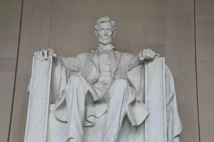 DC City Tour with 10+ Stops, Seasonal Cruise, Optional Tickets