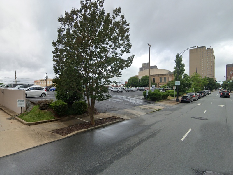Parking at First Presbyterian Church Lot 1
