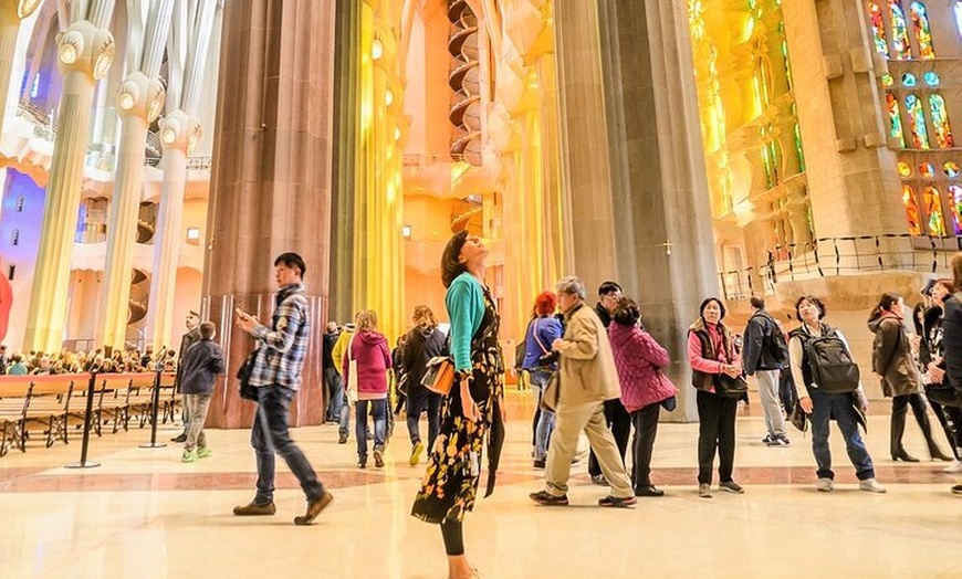 Image 6: Entrada sin colas para la Sagrada Familia con Guía Oficial
