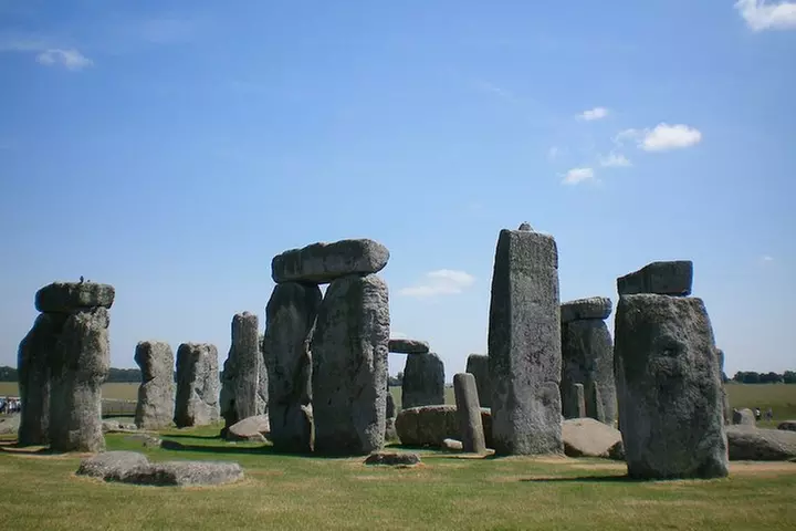 Windsor Castle, Stonehenge & Roman Baths Private Tour