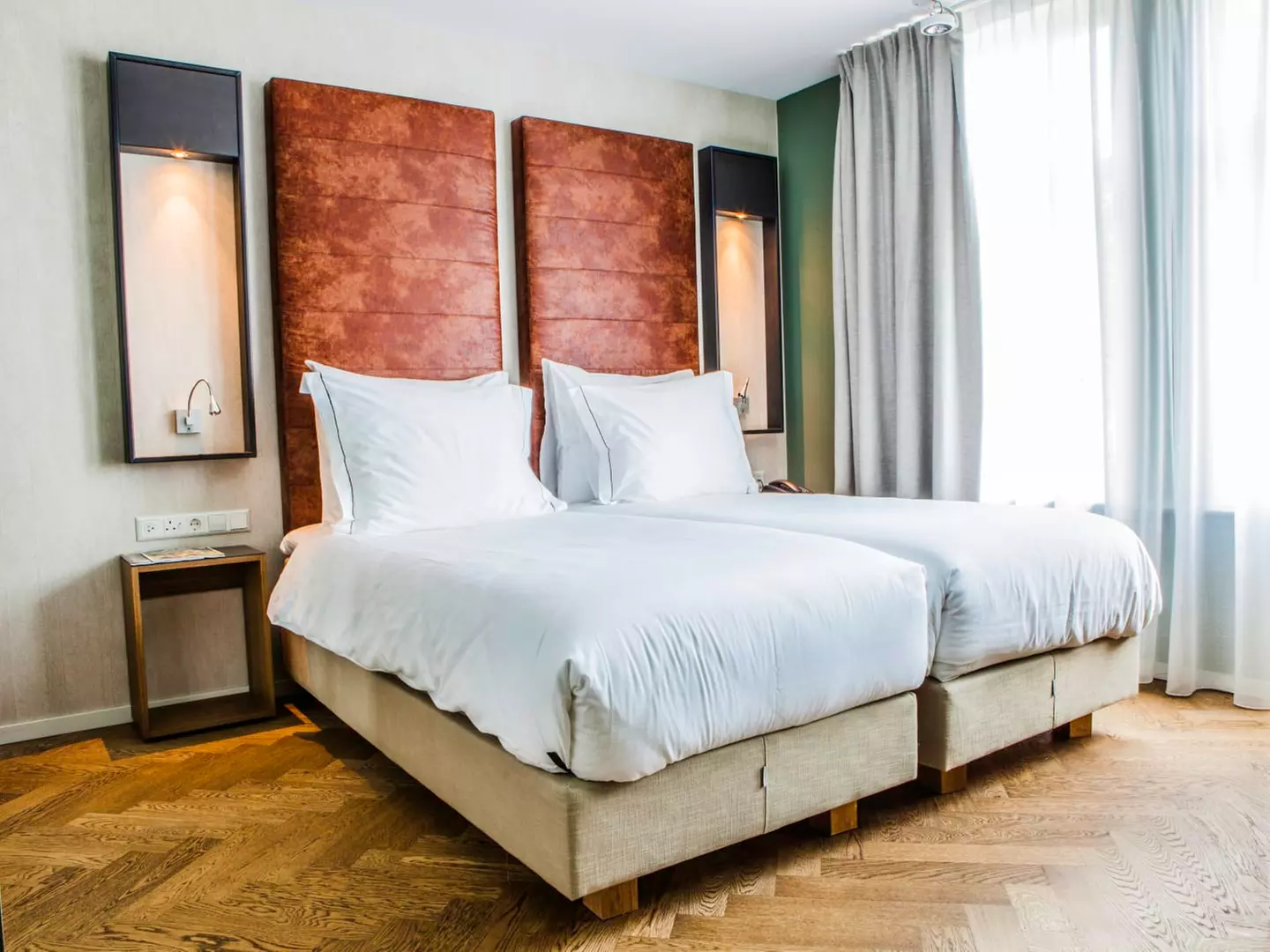 ✈ PAESI BASSI | Amsterdam - Hotel De Hallen 4*, 2 notti - Centro città