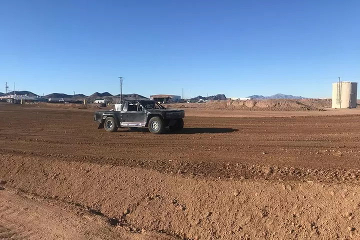 Off Road Racing: 7 Laps