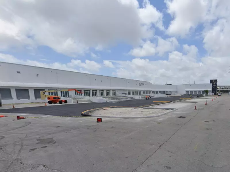 Parking at Mana Wynwood Convention Center Lot - Second Medium