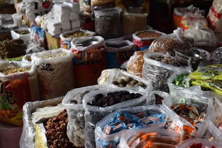 3 New York Neighborhoods Semi-Private Tour : SoHo, Chinatown and Li...