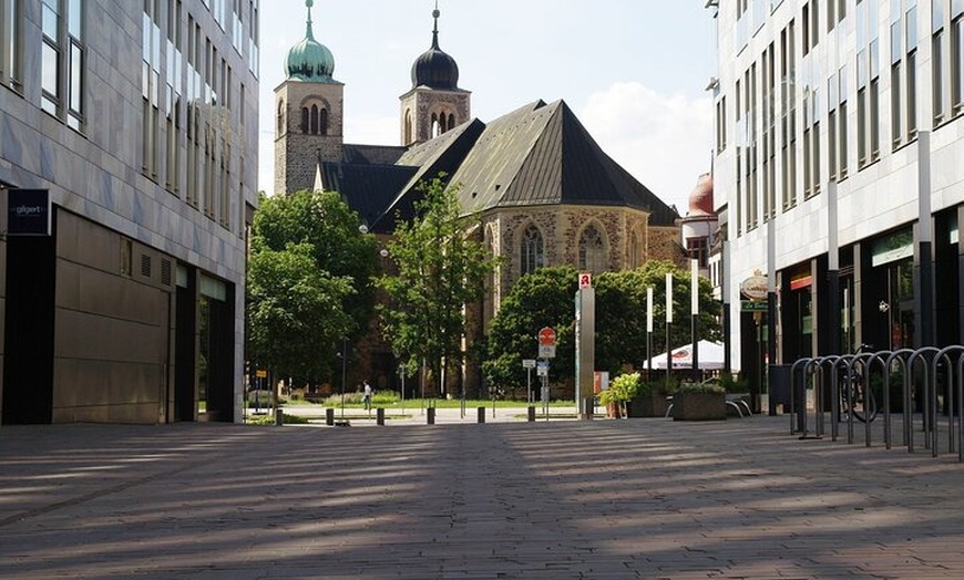 Image 5: Selbstgeführte Schnitzeljagd und Stadtrallye in Magdeburg