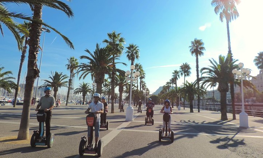 Image 2: Tour en Segway por Barcelona con guía