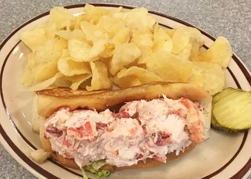5% Cash Back at Heberts Restaurant - Primary Image