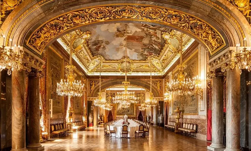 Image 8: Tour Guiado al Palacio Real De Madrid