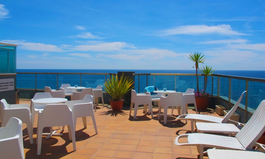 Image 9: ✈ COSTA BRAVA | Lloret de Mar - Hotel Miramar 4* - Bord de mer