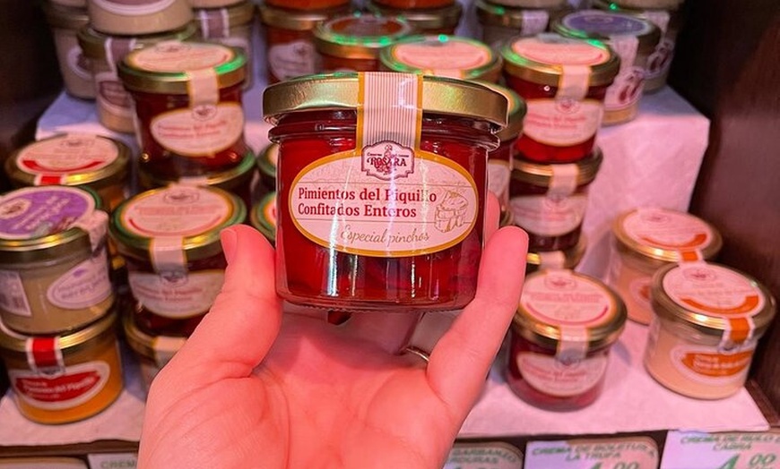 Image 8: Ultimate Toledo Comida e historia Tour a pie inc 7 Catas y vinos