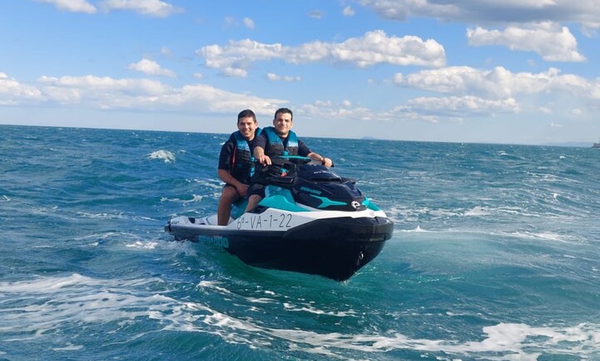 Image 1: Jetski en Valencia por 30 minutos para 1 o 2 personas