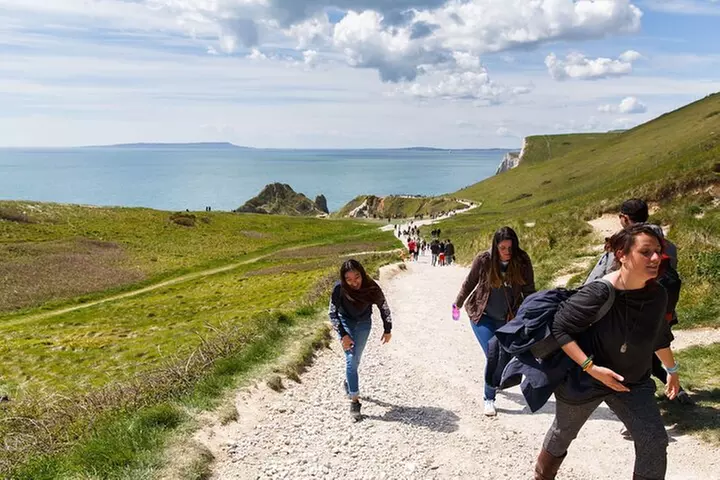 Lulworth Cove & Durdle Door Mini-Coach Tour from Bournemouth