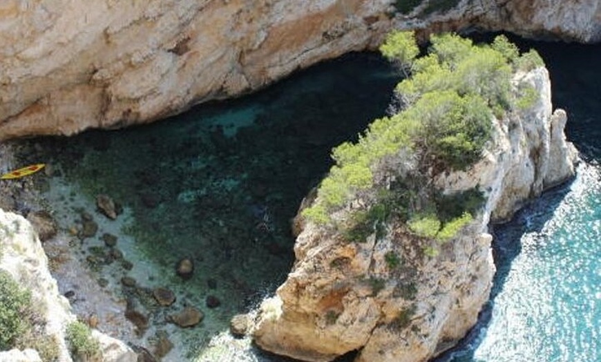 Image 10: Excursión en kayak en Jávea ,Cala Granadella ( Esnórquel) Caló,llop...