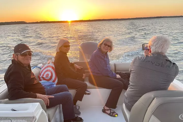 2-HR Private Hilton Head Sunset Cruise – Dolphin & Coastal Views