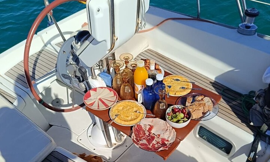 Image 29: Tarifa Excursión en Velero y Snorkel con tapas y bebidas