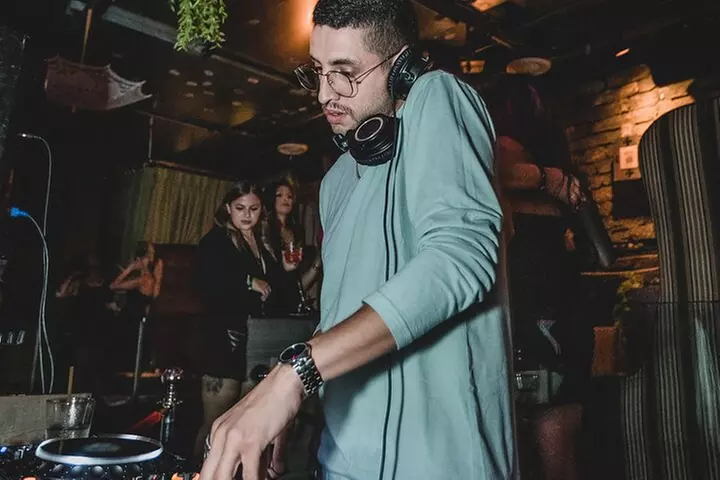 Pacific Beach Bar Tour in San Diego