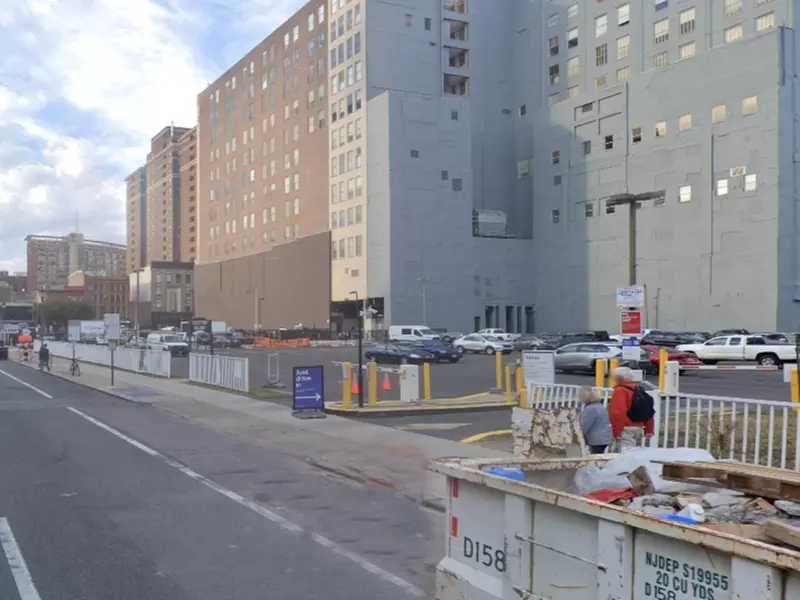 Parking at 8th & Market Streets Lot - Primary Image