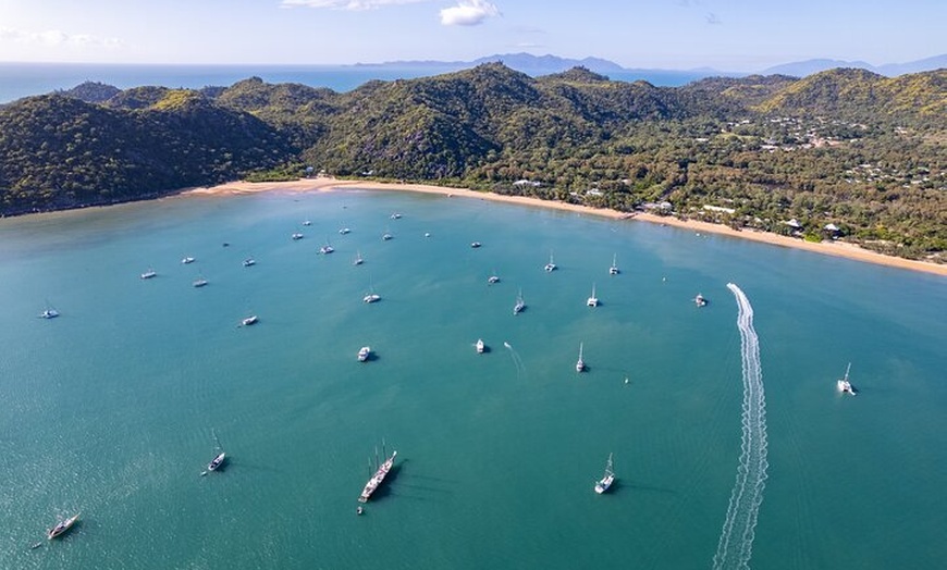 Image 6: Magnetic Island 30 Minute Jetski Hire for 1-4 people plus GoPro.