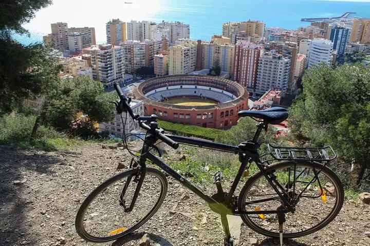Alquiler de bicicleta de trekking: día completo las 24 horas