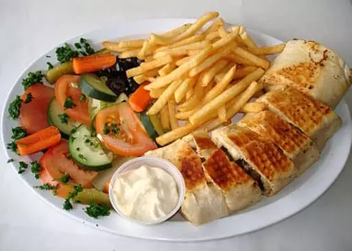 5% Cash Back at Maan's Mediterranean Grill