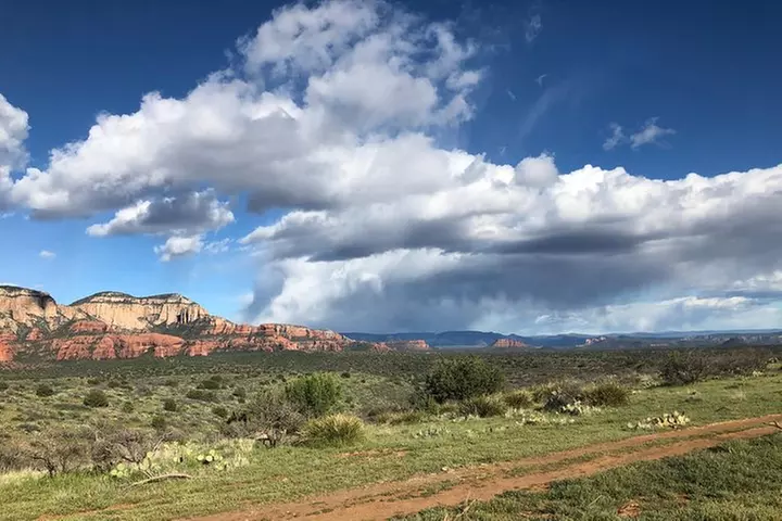 Sedona Outlaw Trail: 3-Hr 4x4 Tour of Western Canyons & Wildlife