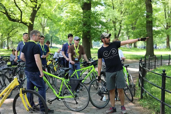 Central Park NYC Highlights Small-Group Bike Tour