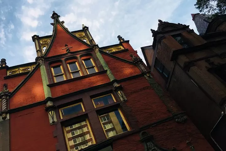 Old Louisville Ghost Tour as Recommended by The New York Times @ 4th and Ormsby - Primary Image