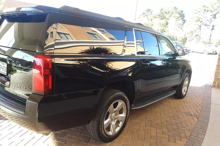 Private Round Trip SUV Transfer Houston - Galveston Cruise Travel