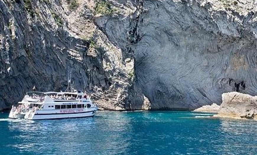 Image 2: Paseo panorámico en barco por Mallorca hasta la playa de Formentor