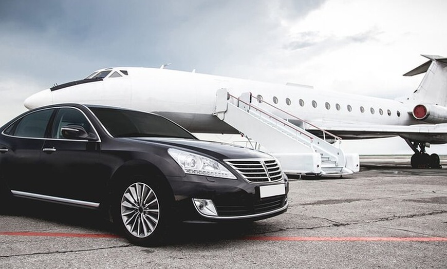 Image 3: Heathrow to London Luxury Transportation Services