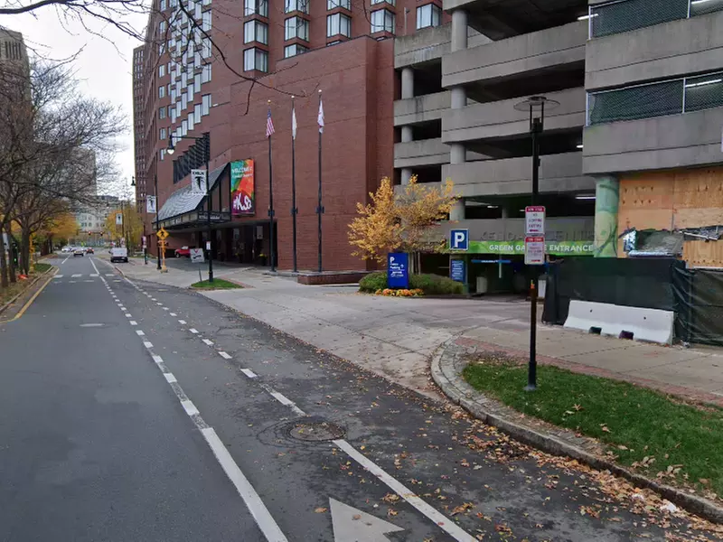 Parking at Kendall Center Green Garage - Primary Image