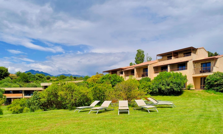 Image 14: ✈ CORSE | Propriano - Hôtel Bartaccia 4*, 2 nuit - Vue panoramique