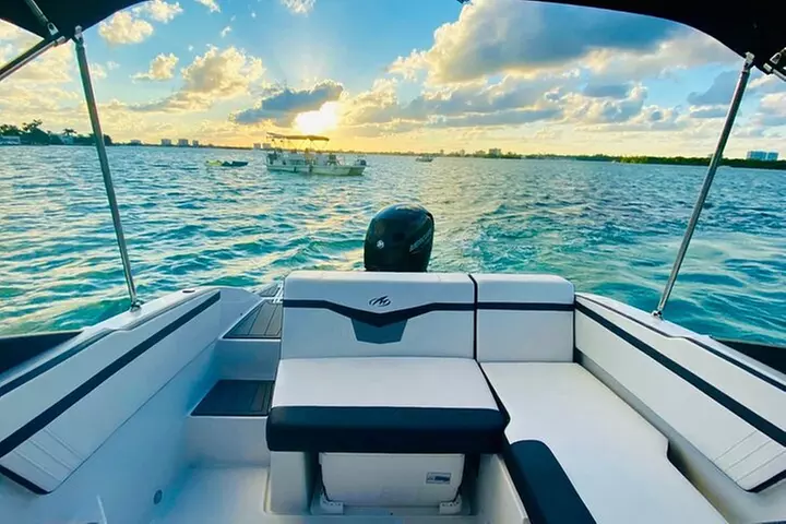 Miami: Private Boat Rental with Captain, Sandbars, and More