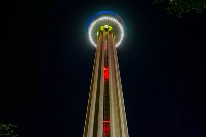 San Antonio Premium Night Driving Tour with Riverwalk Boat Cruise